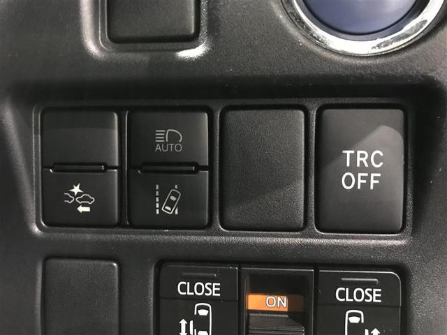 ヴォクシー ハイブリッドＺＳ　煌ＩＩ　電動両側スライドドア　ドライブレコーダ　パワーステアリング　ＤＶＤ再生可　リアクーラー　スマキー　地デジＴＶ　ＡＵＸ　横滑防止　Ｗエアバック　ＡＡＣ　ＬＥＤランプ　エアバッグ　ナビＴＶ　盗難防止装置（4枚目）