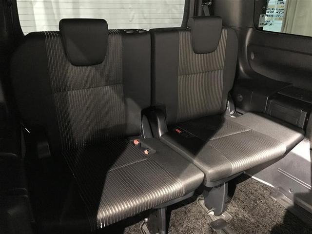 ヴォクシー ハイブリッドＺＳ　煌ＩＩ　電動両側スライドドア　ドライブレコーダ　パワーステアリング　ＤＶＤ再生可　リアクーラー　スマキー　地デジＴＶ　ＡＵＸ　横滑防止　Ｗエアバック　ＡＡＣ　ＬＥＤランプ　エアバッグ　ナビＴＶ　盗難防止装置（31枚目）