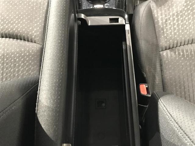 プリウス Ｓセーフティプラス　衝突回避システム　Ｂモニター　定期点検記録簿　ＬＥＤライト　クルコン　ＥＴＣ装備　スマートＫＥＹ　ナビＴＶ　イモビライザー　横滑り防止機能　ＰＷ　カーテンエアバッグ　キーレスエントリー　オ－トエアコン（20枚目）