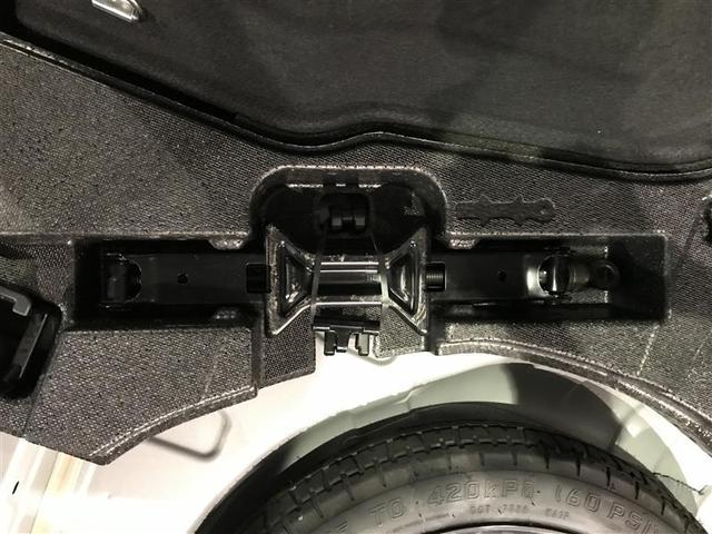 プリウス Ｓセーフティプラス　衝突回避システム　Ｂモニター　定期点検記録簿　ＬＥＤライト　クルコン　ＥＴＣ装備　スマートＫＥＹ　ナビＴＶ　イモビライザー　横滑り防止機能　ＰＷ　カーテンエアバッグ　キーレスエントリー　オ－トエアコン（24枚目）