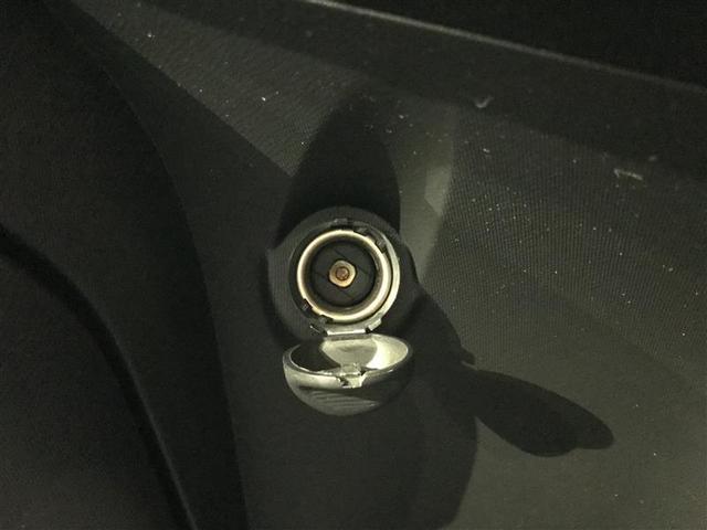 アクア Ｓ　キーレスエントリ　イモビ　ナビ＆ＴＶ　オートエアコン　デュアルエアバック　ＥＳＣ　Ｂカメラ　パワーウィンドウ　ＡＵＸ端子　ＥＴＣ　ＳＲＳ　ワンセグＴＶ　パワーステアリング　ＡＢＳ　メモリーナビ（16枚目）