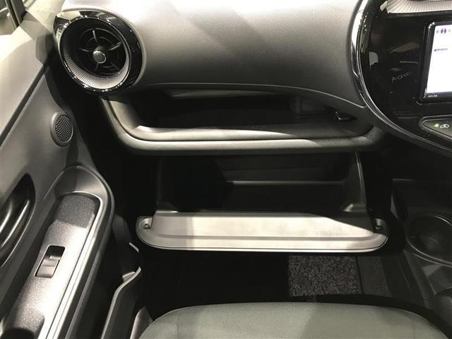 アクア Ｓ　キーレスエントリ　イモビ　ナビ＆ＴＶ　オートエアコン　デュアルエアバック　ＥＳＣ　Ｂカメラ　パワーウィンドウ　ＡＵＸ端子　ＥＴＣ　ＳＲＳ　ワンセグＴＶ　パワーステアリング　ＡＢＳ　メモリーナビ（19枚目）