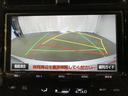 プリウス Ｓセーフティプラス　衝突回避システム　Ｂモニター　定期点検記録簿　ＬＥＤライト　クルコン　ＥＴＣ装備　スマートＫＥＹ　ナビＴＶ　イモビライザー　横滑り防止機能　ＰＷ　カーテンエアバッグ　キーレスエントリー　オ－トエアコン（7枚目）