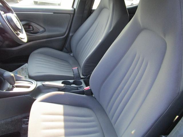 ヤリス Ｘ　ＥＴＣ　バックカメラ　ナビ　クリアランスソナー　レーンアシスト　衝突被害軽減システム　オートマチックハイビーム　スマートキー　ＣＶＴ　盗難防止システム　衝突安全ボディ　記録簿　ＡＢＳ　ＥＳＣ　ＵＳＢ（31枚目）