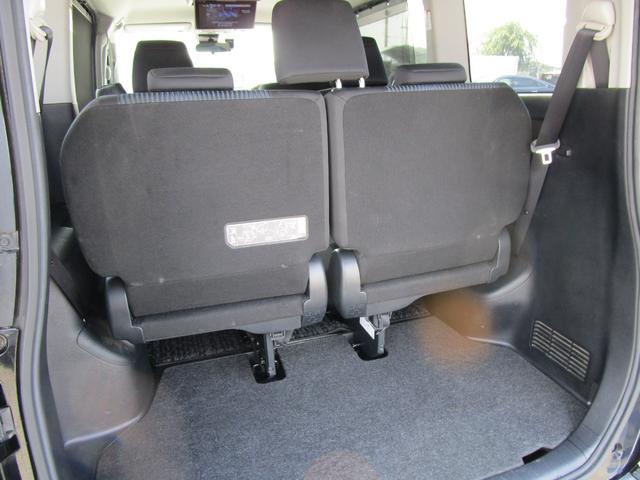 ヴォクシー ＺＳ　煌ＩＩ　ドライブレコーダー　バックカメラ　ＴＶ　レーンアシスト　衝突被害軽減システム　両側電動スライドドア　オートマチックハイビーム　ＬＥＤヘッドランプ　スマートキー　アイドリングストップ　電動格納ミラー（18枚目）