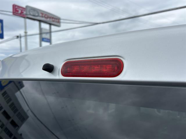 ワゴンＲ ＦＸ　ドライブレコーダー　キーレスエントリー　アイドリングストップ　電動格納ミラー　シートヒーター　ベンチシート　ＣＶＴ　盗難防止システム　ＡＢＳ　ＣＤ　ミュージックプレイヤー接続可　衝突安全ボディ（25枚目）