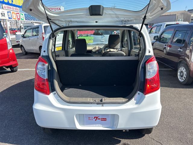 アルト Ｆ　ＡＴ　盗難防止システム　ＣＤ　衝突安全ボディ　エアコン　パワーステアリング　パワーウィンドウ（19枚目）