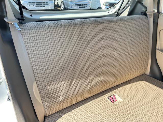 アルト Ｆ　ＡＴ　盗難防止システム　ＣＤ　衝突安全ボディ　エアコン　パワーステアリング　パワーウィンドウ（33枚目）