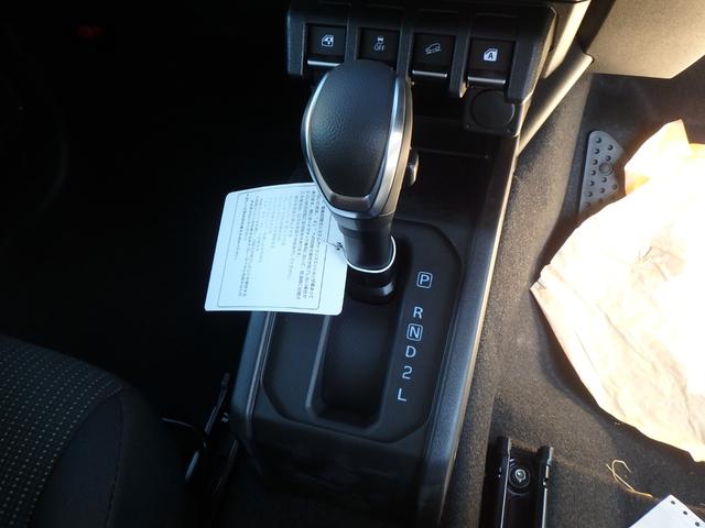 ジムニーシエラ JC 登録済未使用車 4WD 衝突防止軽減ブレーキ スマートキー プッシュスタート LEDヘッドライト レーンサポート ソナー クルーズコントロール Wシートヒーター アイドリングストップ オートライト(11枚目)