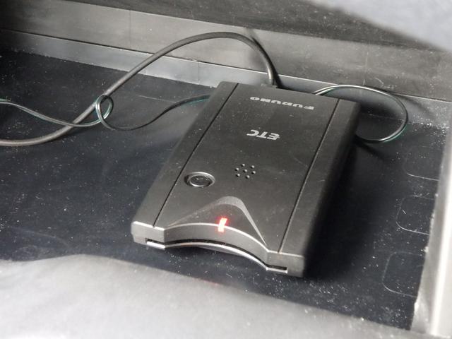 シエンタ Ｇ　クエロ　ＥＴＣ　ナビ　リアカメラ　衝突防止軽減ブレーキ　両側電動スライドドア　スマートキー　プッシュスタート　ＬＥＤヘッドライト　レーンサポート　ソナー　アイドリングストップ　フリップダウンモニター（46枚目）