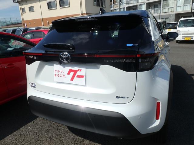 ヤリスクロス ハイブリッドＺ　登録済未使用車　ＥＴＣ２．０　全方位カメラ　ナビ　リアカメラ　衝突防止軽減ブレーキ　スマートキー　プッシュスタート　ＬＥＤヘッドライト　レーンサポート　ソナー　クルーズコントロール　Ｗシートヒーター（5枚目）