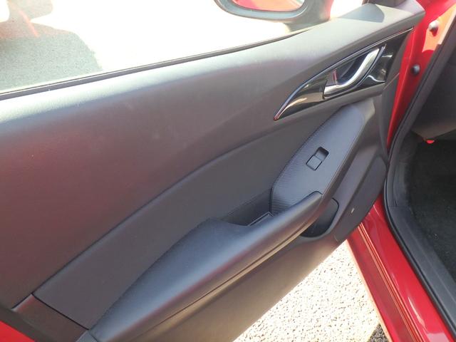 アクセラスポーツ ２０Ｓツーリング　ドライブレコーダー　ＥＴＣ　ナビ　リアカメラ　スマートキー　プッシュスタート　ブレーキサポート　クルーズコントロール　アイドリングストップ　ハンドルシフト　オートライト　オートエアコン　電動格納ミラー（11枚目）