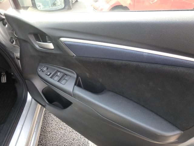 HONDA SHUTTLE HYBRID X STYLE EDITION