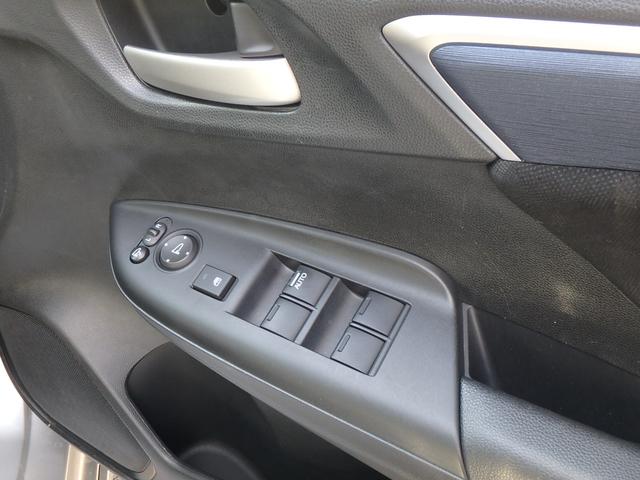 HONDA SHUTTLE HYBRID X STYLE EDITION