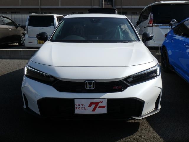 シビック RS 登録済未使用車 ETC2.0 リアカメラ 6MT 衝突防止軽減ブレーキ スマートキー プッシュスタート LEDヘッドライト レーンサポート ソナー クルーズコントロール パワーシート Wシートヒーター(2枚目)