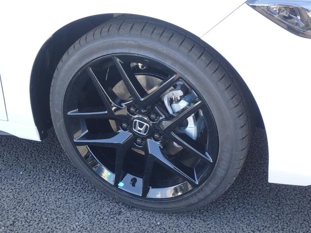 シビック RS 登録済未使用車 ETC2.0 リアカメラ 6MT 衝突防止軽減ブレーキ スマートキー プッシュスタート LEDヘッドライト レーンサポート ソナー クルーズコントロール パワーシート Wシートヒーター(7枚目)