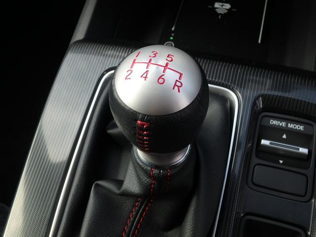 シビック RS 登録済未使用車 ETC2.0 リアカメラ 6MT 衝突防止軽減ブレーキ スマートキー プッシュスタート LEDヘッドライト レーンサポート ソナー クルーズコントロール パワーシート Wシートヒーター(10枚目)