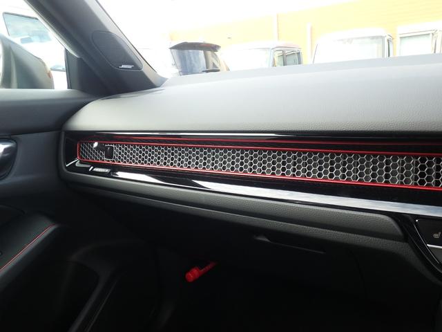 シビック RS 登録済未使用車 ETC2.0 リアカメラ 6MT 衝突防止軽減ブレーキ スマートキー プッシュスタート LEDヘッドライト レーンサポート ソナー クルーズコントロール パワーシート Wシートヒーター(19枚目)