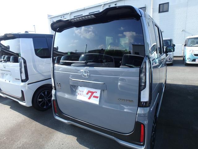 N-BOXカスタム コーディネートスタイル 届出済未使用車  リアカメラ 衝突防止軽減ブレーキ 両側電動スライドドア スマートキー プッシュスタート レーンサポート ソナー クルーズコントロール Wシートヒーター オートライト オートエアコン(5枚目)