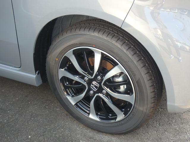 N-BOXカスタム コーディネートスタイル 届出済未使用車  リアカメラ 衝突防止軽減ブレーキ 両側電動スライドドア スマートキー プッシュスタート レーンサポート ソナー クルーズコントロール Wシートヒーター オートライト オートエアコン(7枚目)