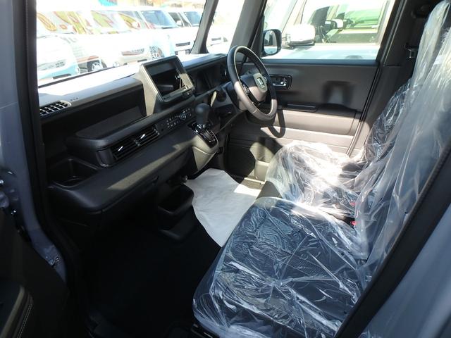 N-BOXカスタム コーディネートスタイル 届出済未使用車  リアカメラ 衝突防止軽減ブレーキ 両側電動スライドドア スマートキー プッシュスタート レーンサポート ソナー クルーズコントロール Wシートヒーター オートライト オートエアコン(13枚目)
