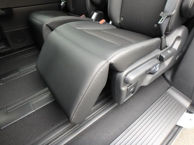 ステップワゴン スパーダ 登録済未使用車 リアカメラ 両側電動スライドドア スマートキー プッシュスタート 衝突防止軽減ブレーキ LEDヘッドライト レーンサポート ソナー クルーズコントロール Wシートヒーター パワーゲート(20枚目)