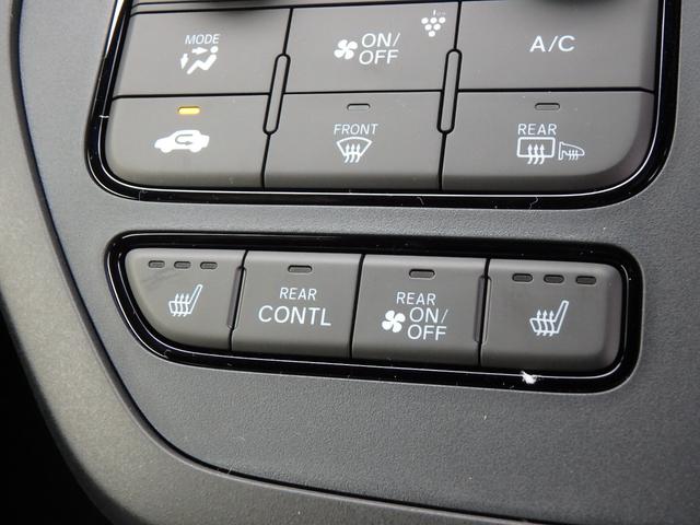 ステップワゴン スパーダ 登録済未使用車 リアカメラ 両側電動スライドドア スマートキー プッシュスタート 衝突防止軽減ブレーキ LEDヘッドライト レーンサポート ソナー クルーズコントロール Wシートヒーター パワーゲート(41枚目)