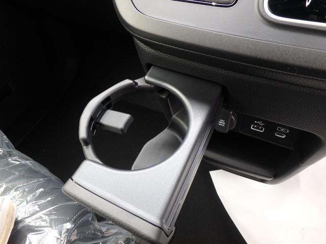 ステップワゴン スパーダ 登録済未使用車 リアカメラ 両側電動スライドドア スマートキー プッシュスタート 衝突防止軽減ブレーキ LEDヘッドライト レーンサポート ソナー クルーズコントロール Wシートヒーター パワーゲート(44枚目)