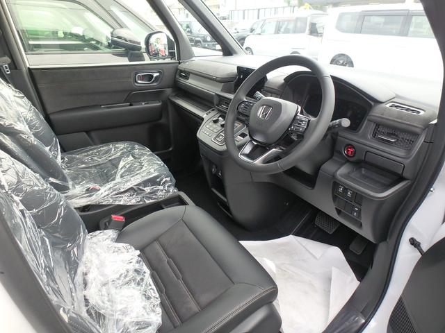 ステップワゴン e:HEVスパーダ プレミアムライン 登録済未使用車 リアカメラ 両側電動スライドドア 衝突防止軽減ブレーキ スマートキー プッシュスタート LEDヘッドライト レーンサポート ソナー クルーズコントロール パワーゲート Wシートヒーター(8枚目)