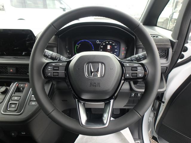 ステップワゴン e:HEVスパーダ プレミアムライン 登録済未使用車 リアカメラ 両側電動スライドドア 衝突防止軽減ブレーキ スマートキー プッシュスタート LEDヘッドライト レーンサポート ソナー クルーズコントロール パワーゲート Wシートヒーター(9枚目)