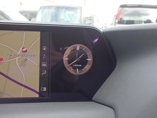 ＵＸ ＵＸ２００　Ｆスポーツ　サンルーフ　ＥＴＣ２．０　ナビ　リアカメラ　スマートキー　プッシュスタート　衝突防止軽減ブレーキ　ＬＥＤヘッドライト　レーンサポート　ソナー　クルーズコントロール　ハンドルシフト　パワーゲート（41枚目）