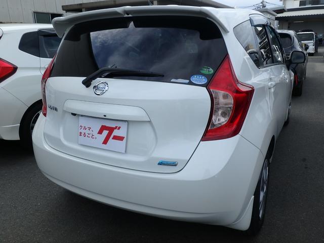 ノート X ETC ナビ リアカメラ スマートキー プッシュスタート アイドリングストップ Wエアバック 電動格納ミラー(4枚目)