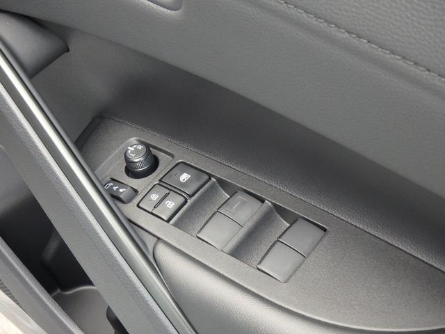 カローラクロス ハイブリッド Z 登録済未使用車 前後ドライブレコーダー ETC2.0 全方位カメラ ナビ リアカメラ 衝突防止軽減ブレーキ スマートキー LEDヘッドライト レーンサポート ソナー クルーズコントロール オートライト(23枚目)