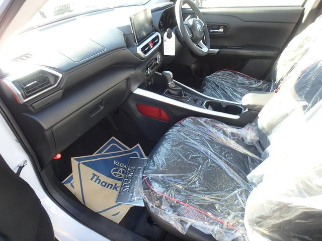 ライズ Ｚ　登録済未使用車　ＨＶ　全方位カメラ　リアカメラ　ＬＥＤヘッドライト　衝突防止軽減ブレーキ　スマートキー　プッシュスタート　レーンサポート　ソナー　クルーズコントロール　Ｗシートヒーター　オートライト（13枚目）