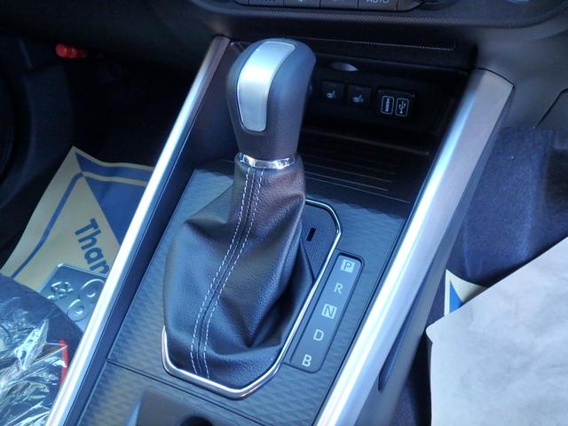 ライズ Ｚ　登録済未使用車　ＨＶ　全方位カメラ　リアカメラ　ＬＥＤヘッドライト　衝突防止軽減ブレーキ　スマートキー　プッシュスタート　レーンサポート　ソナー　クルーズコントロール　Ｗシートヒーター　オートライト（10枚目）