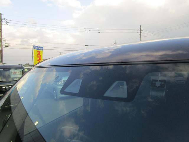 デュアルカメラブレーキサポートや横滑り防止装置、車線逸脱警報機能などのサポート装備も充実♪