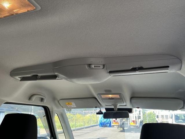 室内の空気を効率よく循環させて室温を一定にキープするスリムサーキュレーター搭載☆