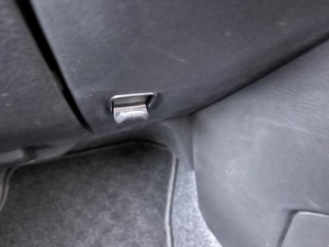 ちょっとした小物を引っかけられるショッピングフックです。