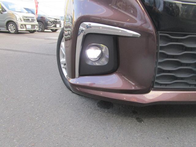 霧などの悪天候時に便利なフォグライト装備！