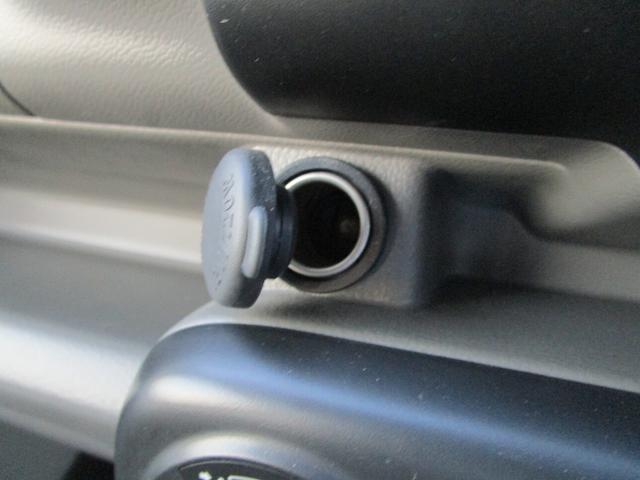 エブリイ ＰＡリミテッド　４ＷＤ　衝突被害軽減ブレーキ　４ＷＤ　アイドリングストップ　ＣＶＴ　ＡＭ／ＦＭラジオ　マニュアルエアコン　パワステ　パワーウィンドウ　キーレスエントリー　オートライト　両側スライドドア　スモークガラス　ＥＳＰ（21枚目）