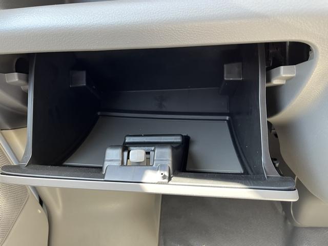 エブリイ ＰＡリミテッド　４ＷＤ　衝突被害軽減ブレーキ　４ＷＤ　アイドリングストップ　ＣＶＴ　ＡＭ／ＦＭラジオ　マニュアルエアコン　パワステ　パワーウィンドウ　キーレスエントリー　オートライト　両側スライドドア　スモークガラス　ＥＳＰ（38枚目）