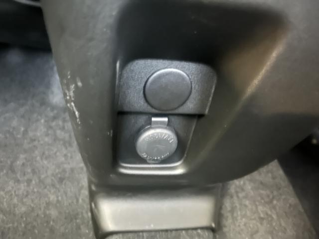 ハスラー ハイブリッドGターボ デュアルカメラブレーキサポート マイルドハイブリッド CD CVT パドルシフトオートエアコン リモコンキー キーレススタート オートライト シートヒーター オーディオスイッチ ACC ETC ESP(28枚目)