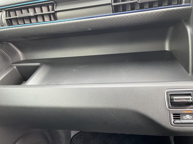 ワゴンＲ ハイブリッドＦＺ　デュアルセンサーブレーキサポート　マイルドハイブリッド　ナビ　全方位カメラ　ＣＶＴ　オートエアコン　リモコンキー　キーレススタート　オートライト　シートヒーター　オーディオスイッチ　ドラレコ　ＬＥＤ（36枚目）