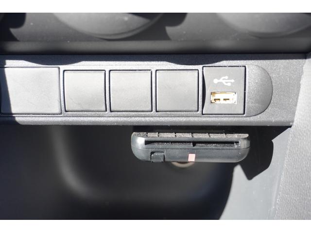 ヤリスクロス X ナビ Bluetooth USB ETC バックカメラ コーナーセンサー ドライブレコーダー 車線逸脱警報 衝突軽減装置 オートライト オートハイビーム アダクティブクルーズコントロール スマートキー(27枚目)