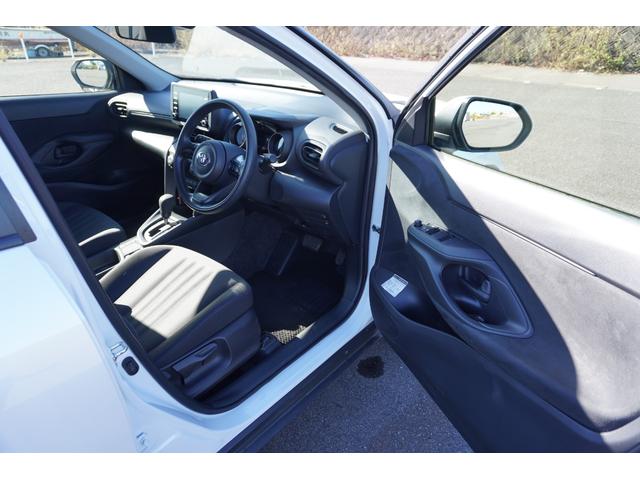ヤリスクロス X ナビ Bluetooth USB ETC バックカメラ コーナーセンサー ドライブレコーダー 車線逸脱警報 衝突軽減装置 オートライト オートハイビーム アダクティブクルーズコントロール スマートキー(11枚目)