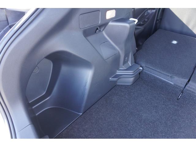 ヤリスクロス X ナビ Bluetooth USB ETC バックカメラ コーナーセンサー ドライブレコーダー 車線逸脱警報 衝突軽減装置 オートライト オートハイビーム アダクティブクルーズコントロール スマートキー(15枚目)