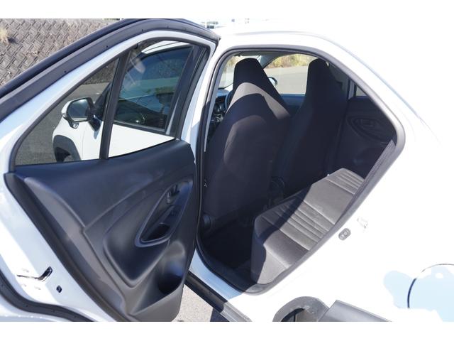 ヤリスクロス X ナビ Bluetooth USB ETC バックカメラ コーナーセンサー ドライブレコーダー 車線逸脱警報 衝突軽減装置 オートライト オートハイビーム アダクティブクルーズコントロール スマートキー(18枚目)