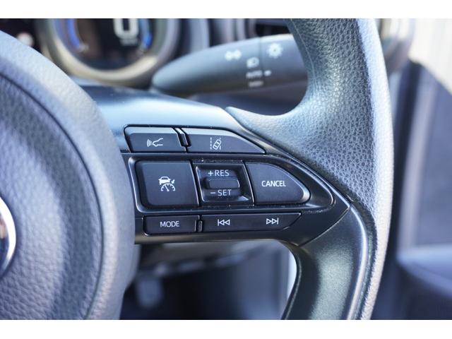 ヤリスクロス X ナビ Bluetooth USB ETC バックカメラ コーナーセンサー ドライブレコーダー 車線逸脱警報 衝突軽減装置 オートライト オートハイビーム アダクティブクルーズコントロール スマートキー(35枚目)