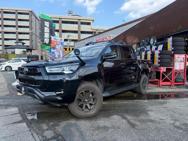 ハイラックス Ｚ　革シート　キーレス　フルセグ　ナビ＆ＴＶ　１７アルミホイール　ディーゼル　エアバッグ　オートマ　フル装備　ＥＴＣ　バックカメラ　スマートキー（5枚目）