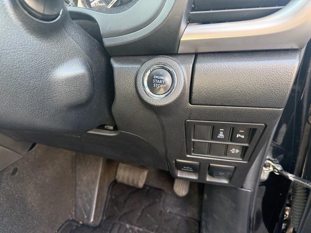 ハイラックス Ｚ　革シート　キーレス　フルセグ　ナビ＆ＴＶ　１７アルミホイール　ディーゼル　エアバッグ　オートマ　フル装備　ＥＴＣ　バックカメラ　スマートキー（21枚目）